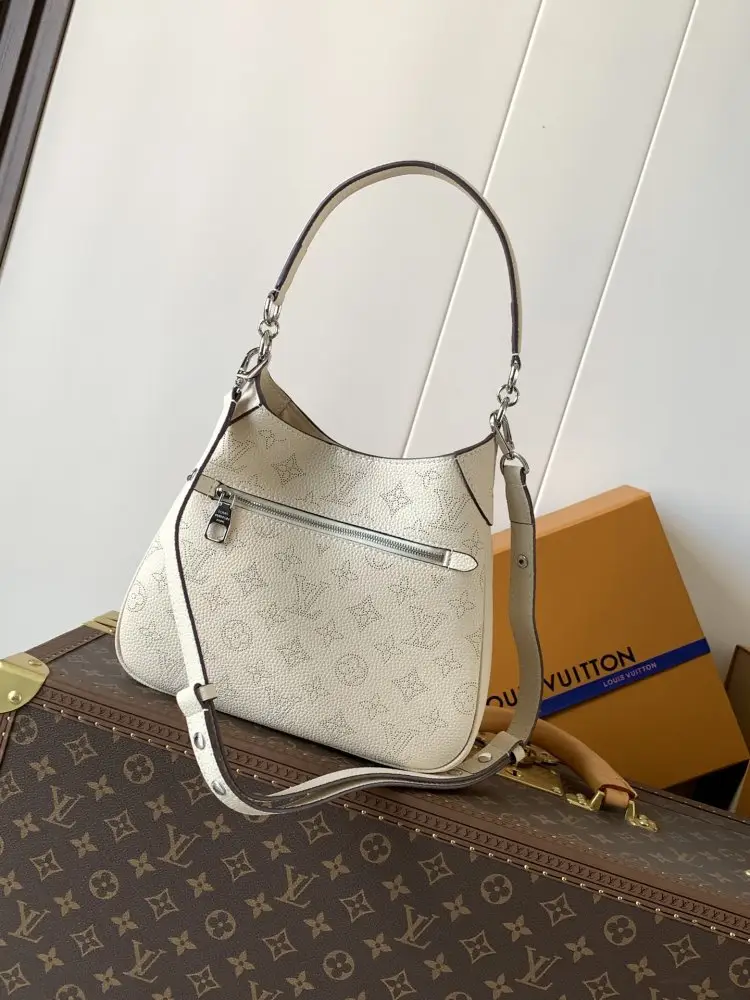 Louis Vuitton A bag All Around PM 25 cm — Photo 3