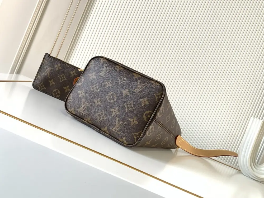 Louis Vuitton Сумка All In BB жіноча 16 см — Фото 3