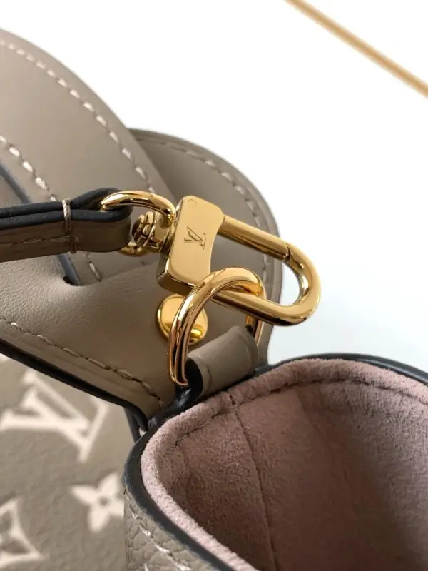Louis Vuitton Сумка All In BB жіноча 16 см — Фото 4