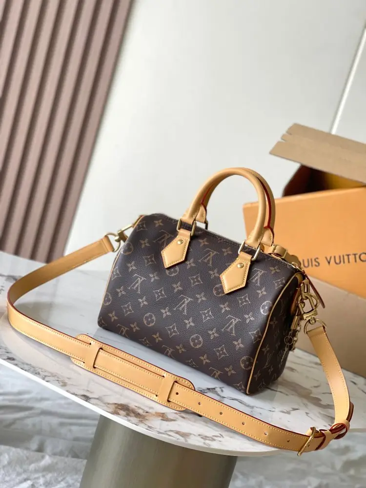 Louis Vuitton Сумка Bandouliere 25 — Фото 3