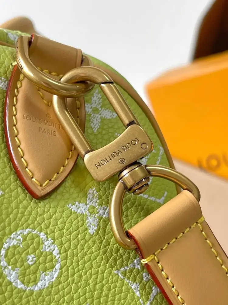 Louis Vuitton A bag Bandouliere 25 — Photo 5