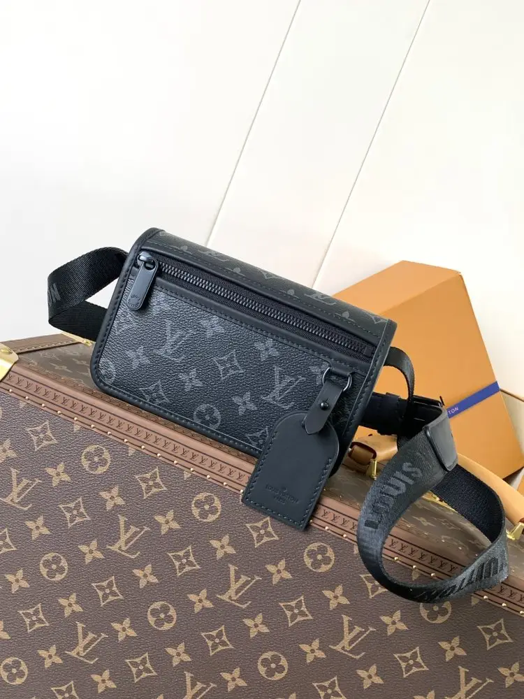 Louis Vuitton — Сумка Black Floral 19 см