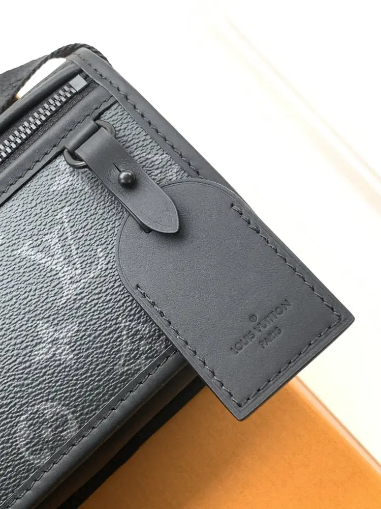 Louis Vuitton A bag Black Floral 19 cm — Photo 5