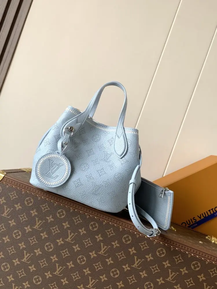 Louis Vuitton Сумка Blossom 20 см — Фото 2