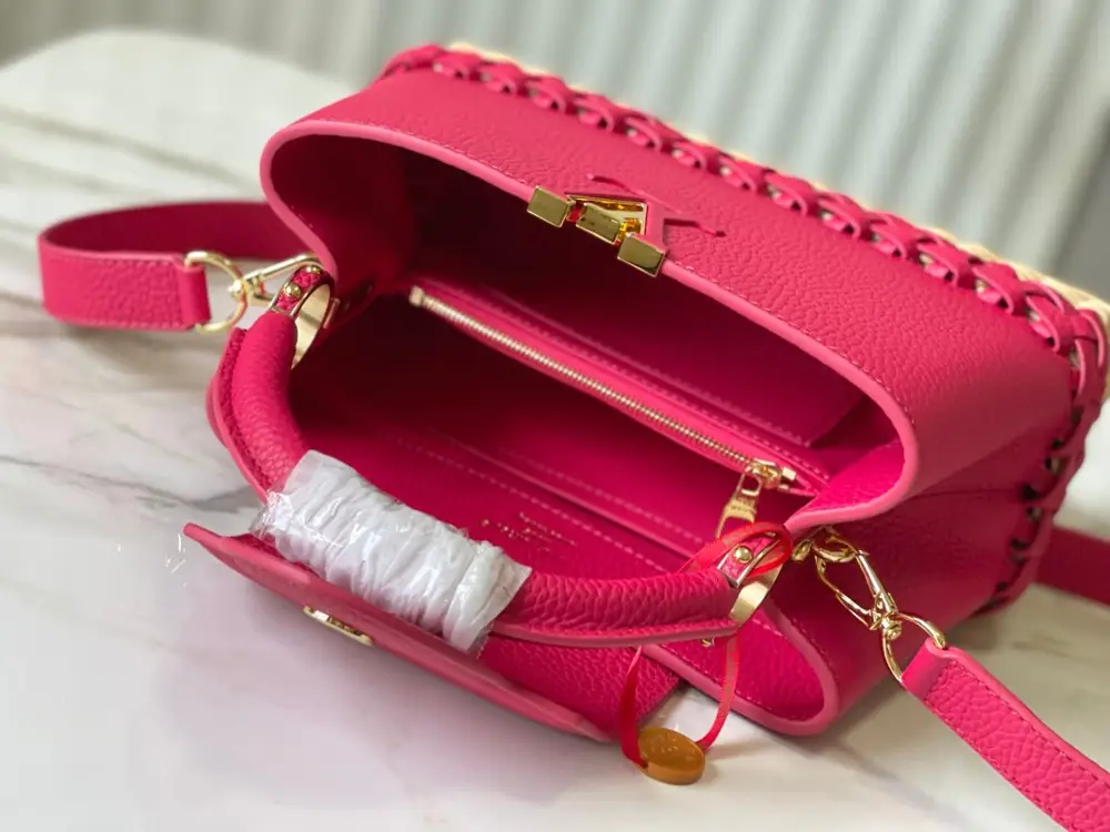 Louis Vuitton A bag Capucines 27 cm at skin Taurillon — Photo 5