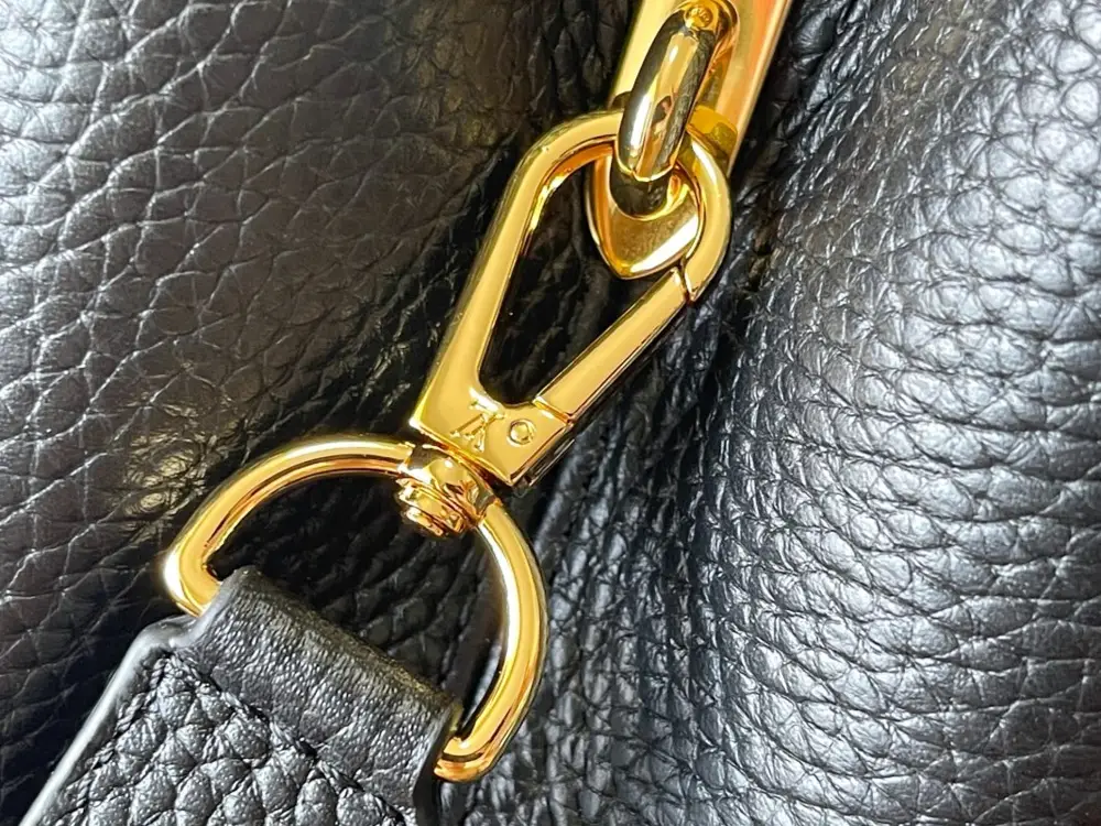 Louis Vuitton Сумка Capucines 27 см в коже Taurillon — Фото 5