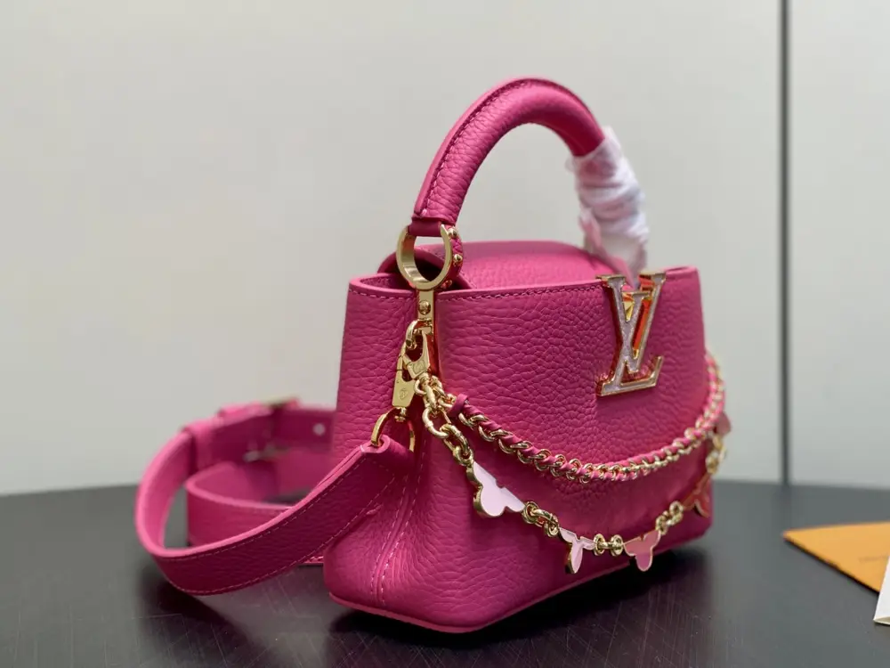 Louis Vuitton Сумка Capucines кожаная 21 см — Фото 2