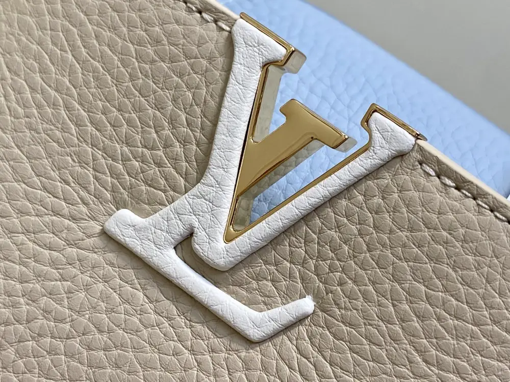 Louis Vuitton A bag Capucines leather 21 cm — Photo 5