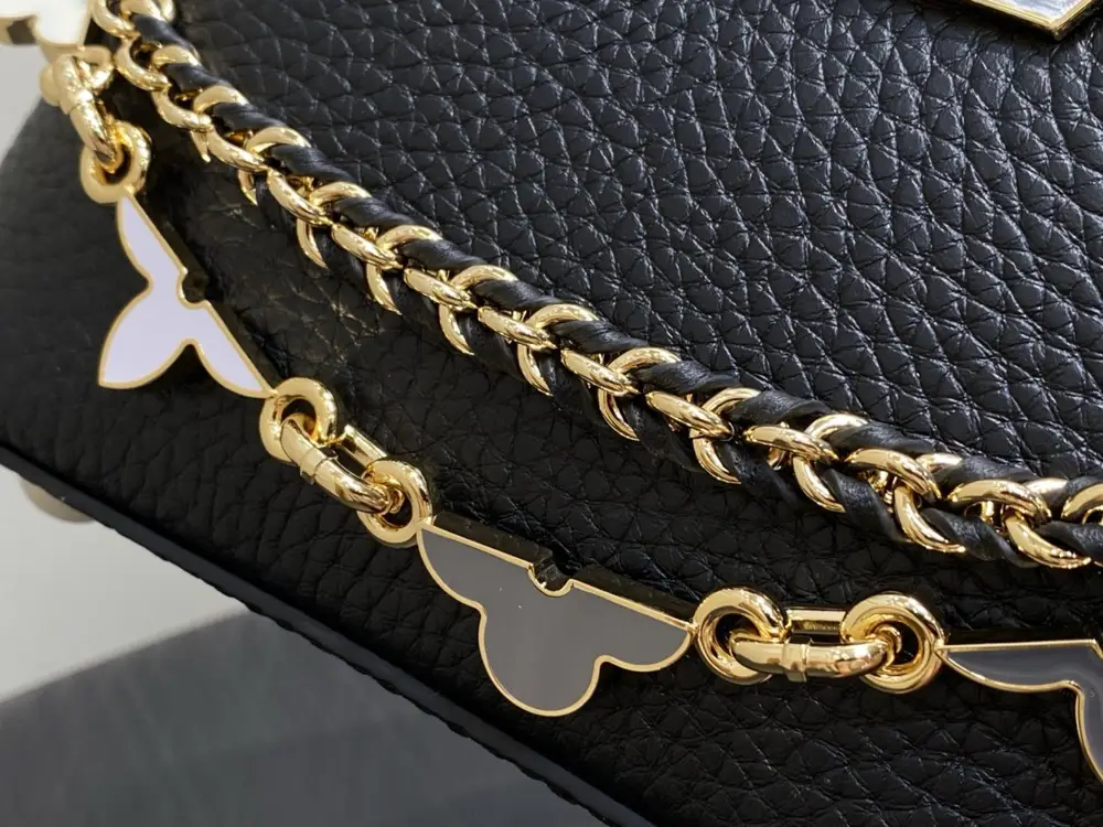 Louis Vuitton A bag Capucines leather 21 cm — Photo 5
