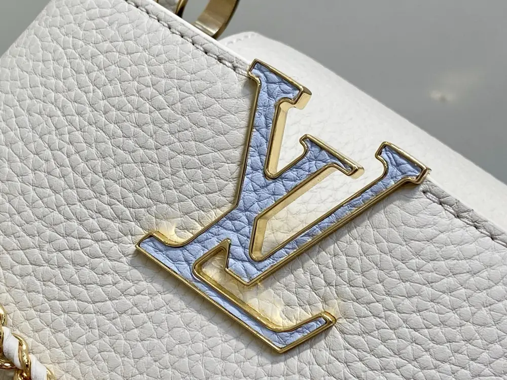 Louis Vuitton A bag Capucines leather 21 cm — Photo 5