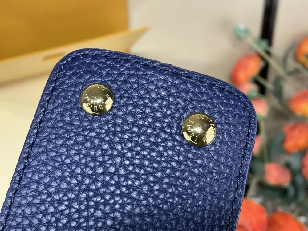 Louis Vuitton Сумка Capucines шкіряна 21 см — Фото 5