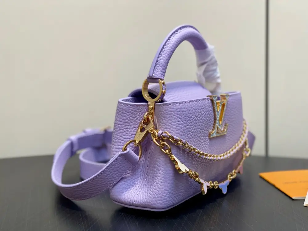 Louis Vuitton Сумка Capucines кожаная 22 см — Фото 2