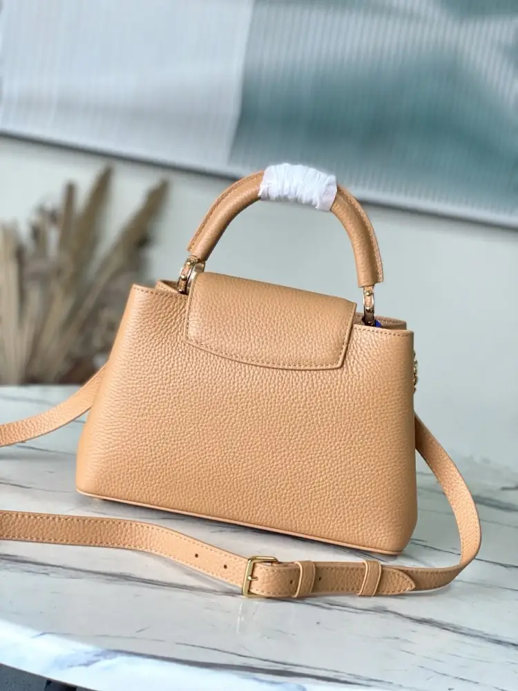 Louis Vuitton Сумка Capucines шкіряна 27 см — Фото 3