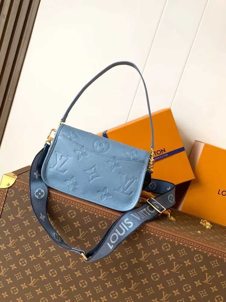 Louis Vuitton Сумка Diane 23 см — Фото 3