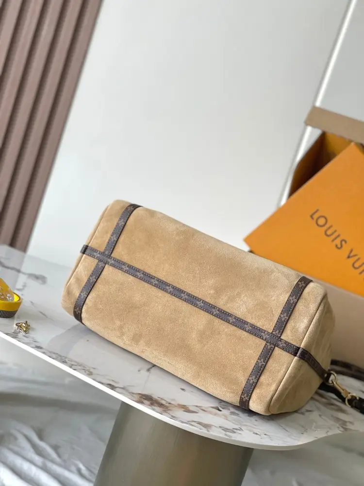 Louis Vuitton Сумка Express 24 см — Фото 4