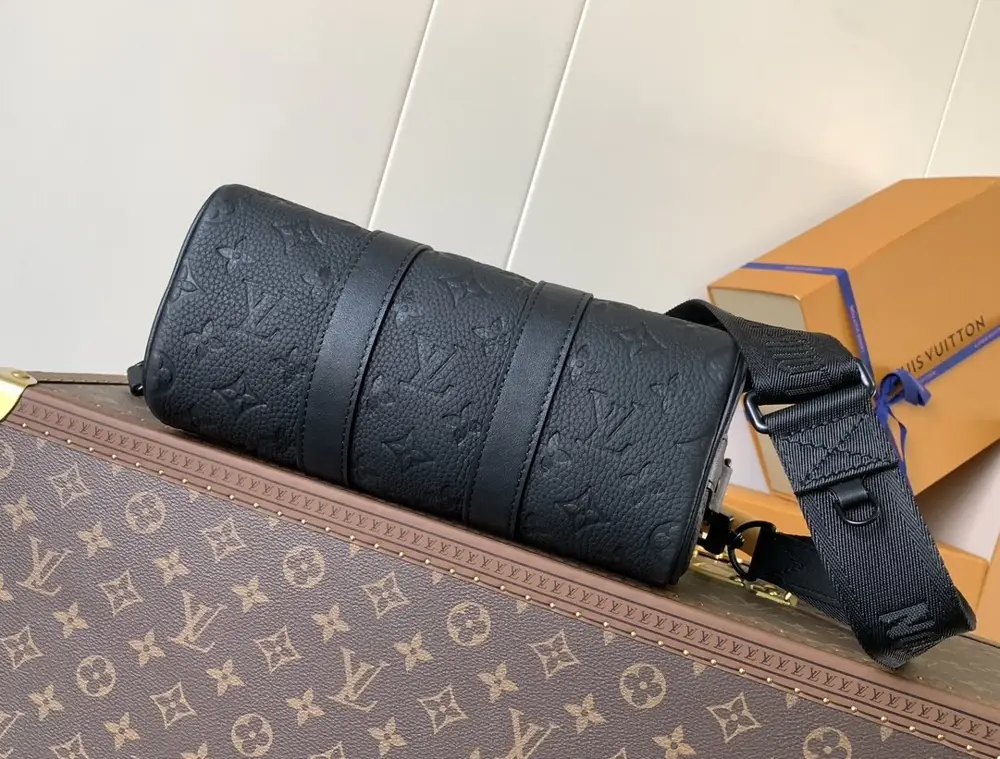 Louis Vuitton Сумка дорожняя Keepall 25 — Фото 4