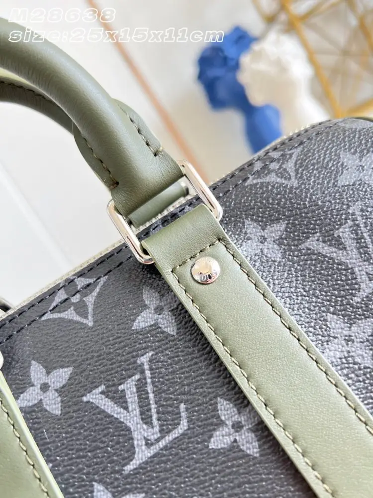 Louis Vuitton A bag highway Keepall Bandoulière 25 — Photo 2