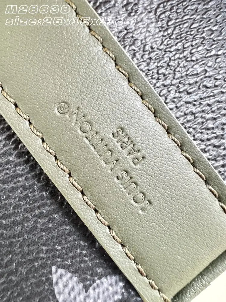 Louis Vuitton A bag highway Keepall Bandoulière 25 — Photo 5