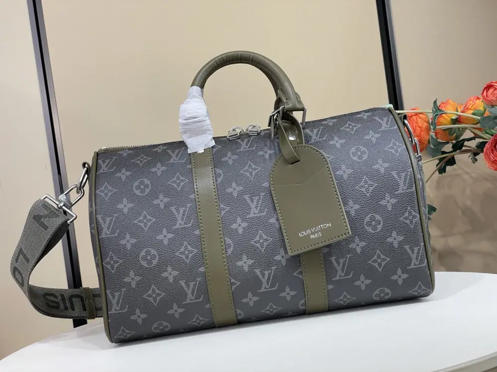 Louis Vuitton — Сумка дорожняя KEEPALL BANDOULIÈRE 35