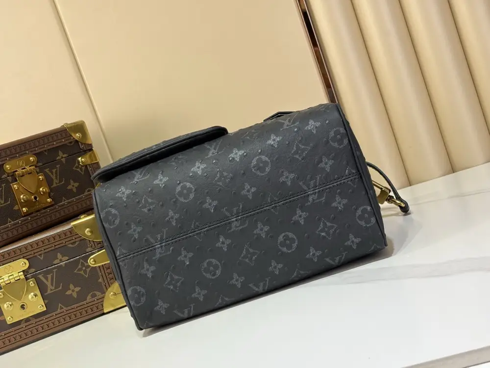 Louis Vuitton Сумка дорожняя SPEEDY BANDOULIÈRE 25 — Фото 4