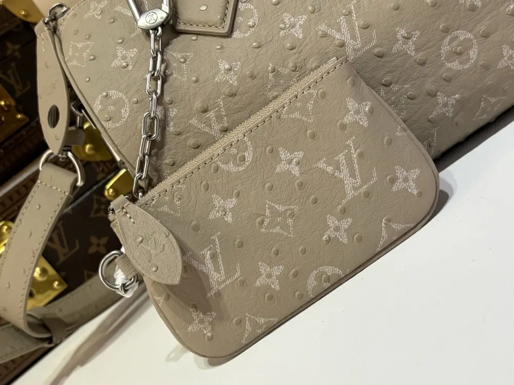 Louis Vuitton Сумка дорожняя SPEEDY BANDOULIÈRE 25 — Фото 5