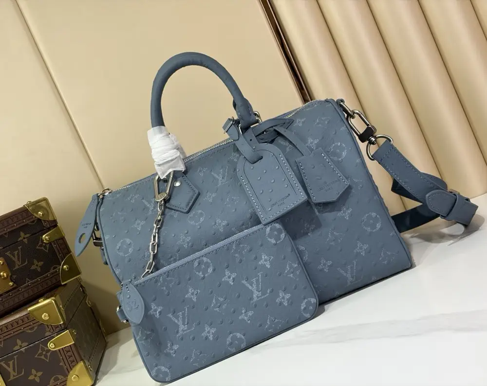 Louis Vuitton — Сумка дорожняя SPEEDY BANDOULIÈRE 30