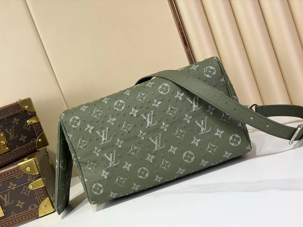 Louis Vuitton Сумка дорожні SPEEDY BANDOULIÈRE 30 — Фото 4