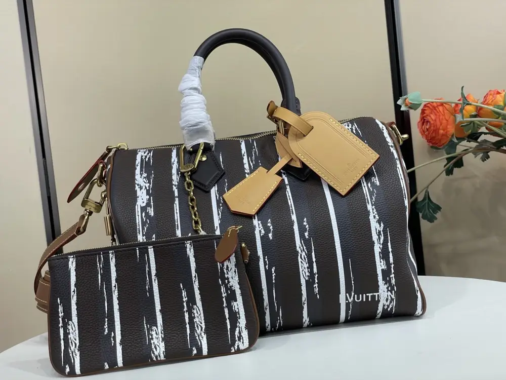 Louis Vuitton — Сумка дорожняя Speedy Bandulier 30