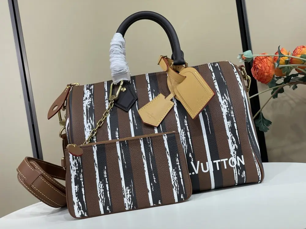 Louis Vuitton — Сумка дорожняя Speedy Bandulier 30