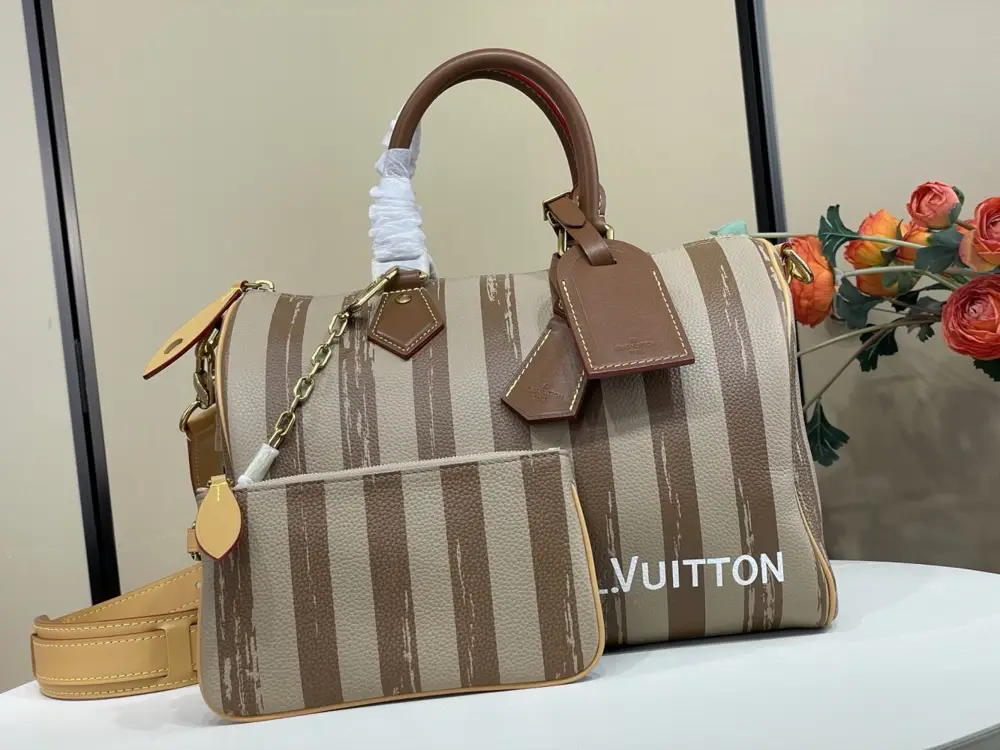 Louis Vuitton — Сумка дорожняя Speedy Bandulier 30