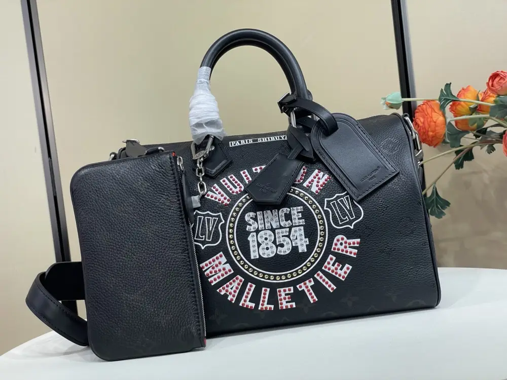 Louis Vuitton — Сумка дорожняя Speedy Bandulier 30