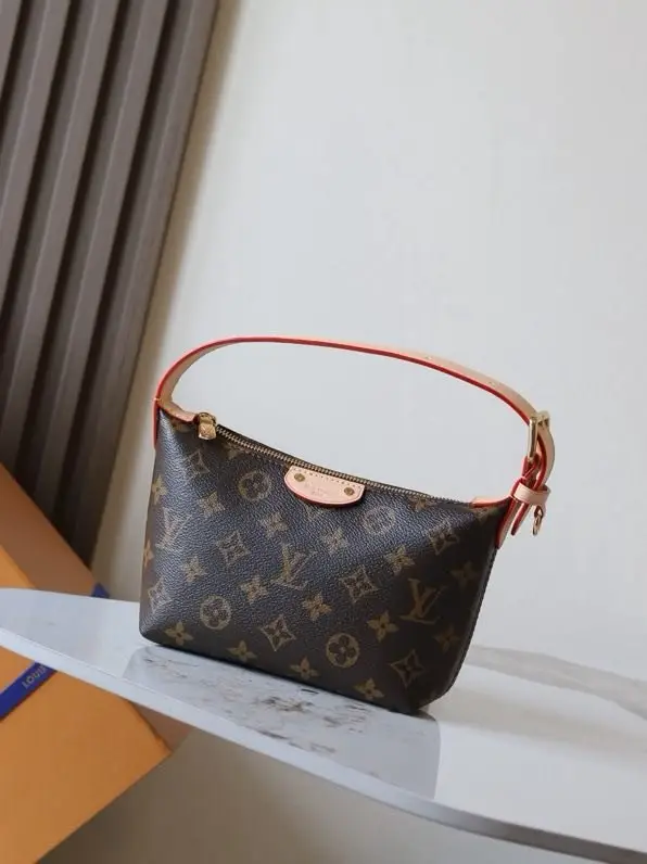 Louis Vuitton Сумка Hills Pochette M27509 — Фото 1