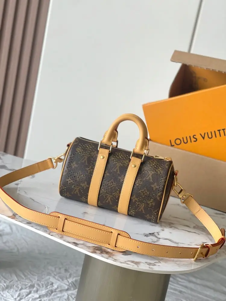 Louis Vuitton Сумка KEEPALL BANDOULIÈRE 25 — Фото 3