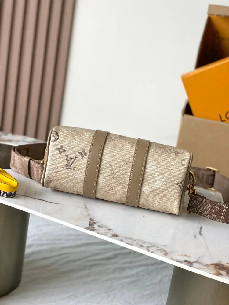 Louis Vuitton Сумка Keepall Bandouliere 25 — Фото 4
