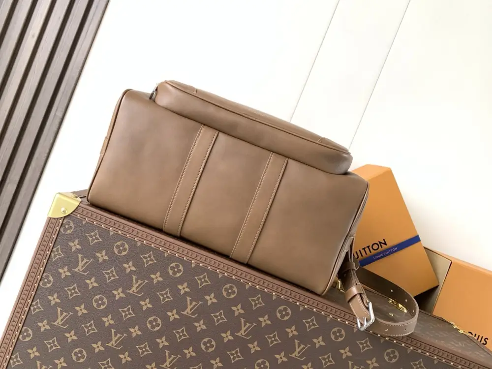 Louis Vuitton Сумка Keepall Cargo Bandoulière 35 — Фото 4