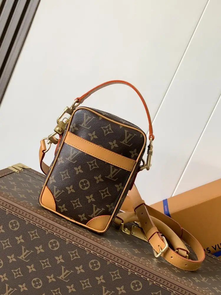 Louis Vuitton Сумка кроссбоди Danube M14013 Monogram Canvas — Фото 1
