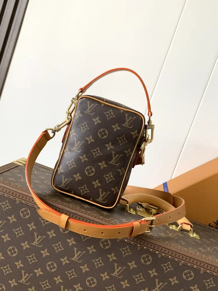 Louis Vuitton Сумка кроссбоди Danube M14013 Monogram Canvas — Фото 3