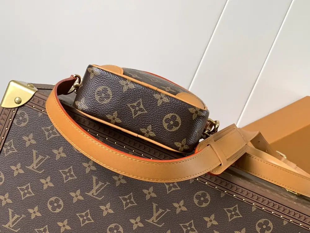 Louis Vuitton Сумка кроссбоди Danube M14013 Monogram Canvas — Фото 4