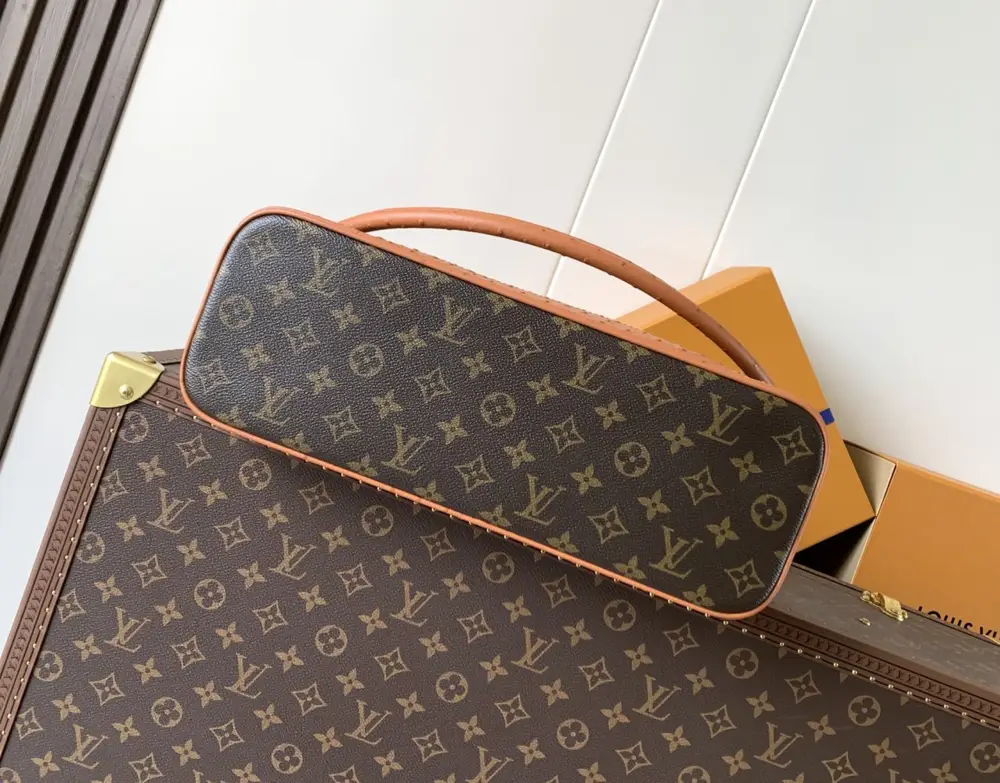 Louis Vuitton Сумка шкіряна Alma 37 см — Фото 4