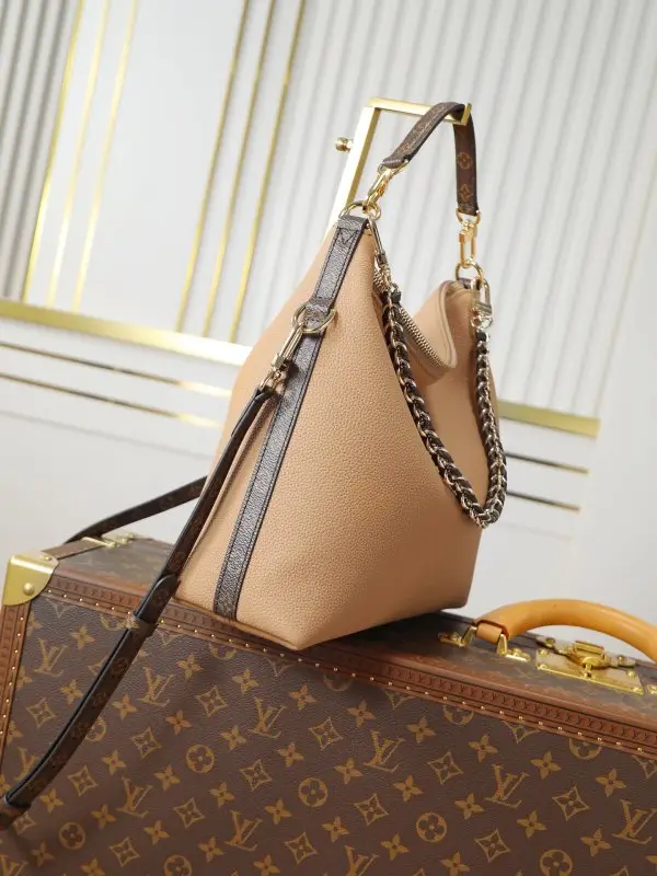 Louis Vuitton Сумка шкіряна Multipass 30 см — Фото 2
