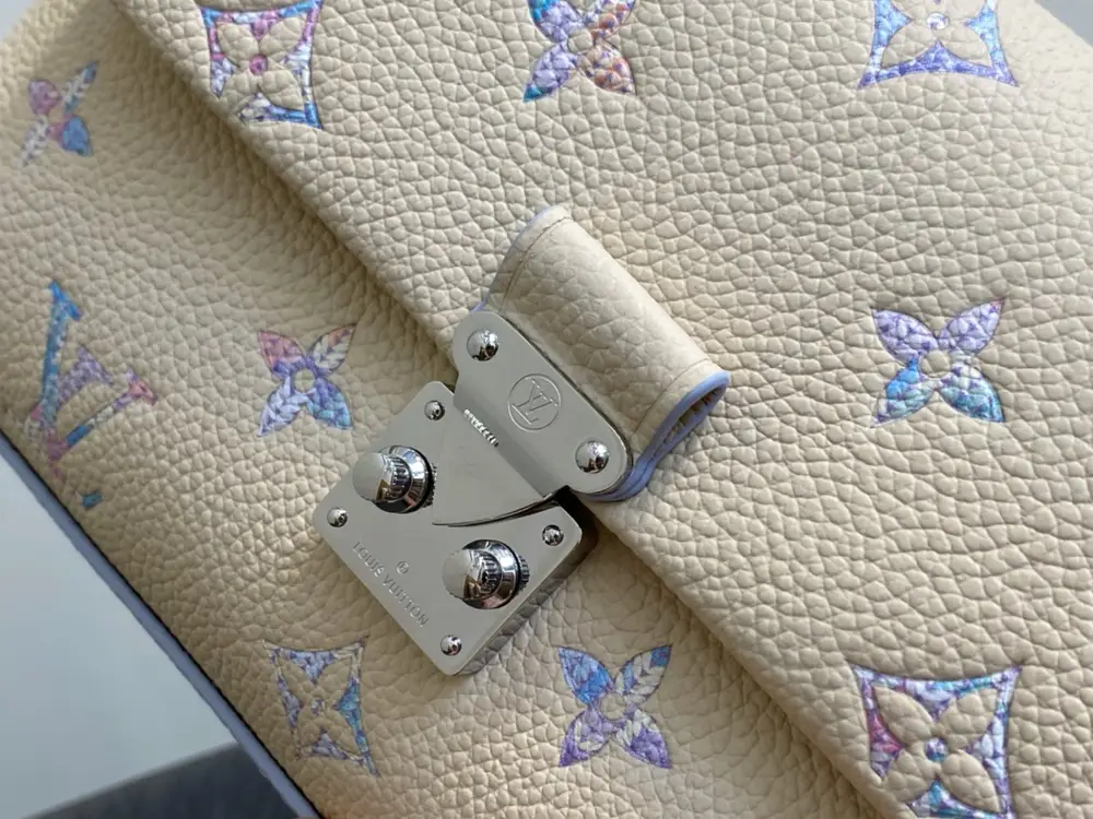 Louis Vuitton Сумка шкіряна Nano Madeline 21 см — Фото 5