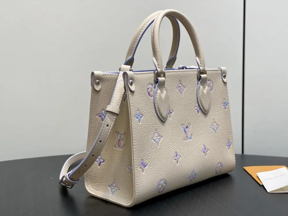 Louis Vuitton Сумка шкіряна OnTheGo 25 см — Фото 2