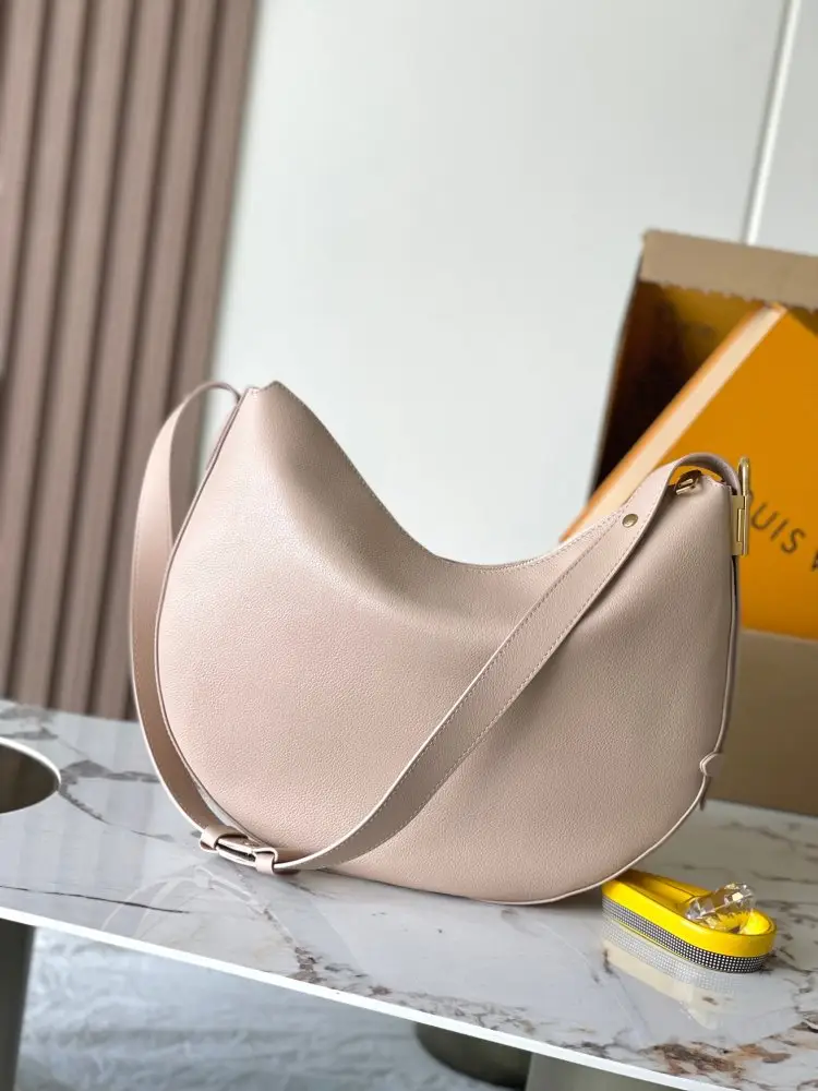 Louis Vuitton Сумка Low Key Cookie шкіряна 32 см — Фото 3