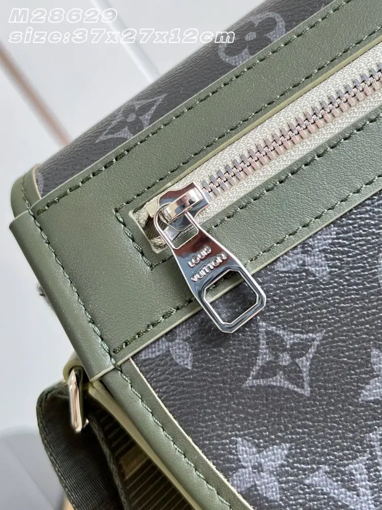 Louis Vuitton Сумка месенджер Courrier 37 см — Фото 2