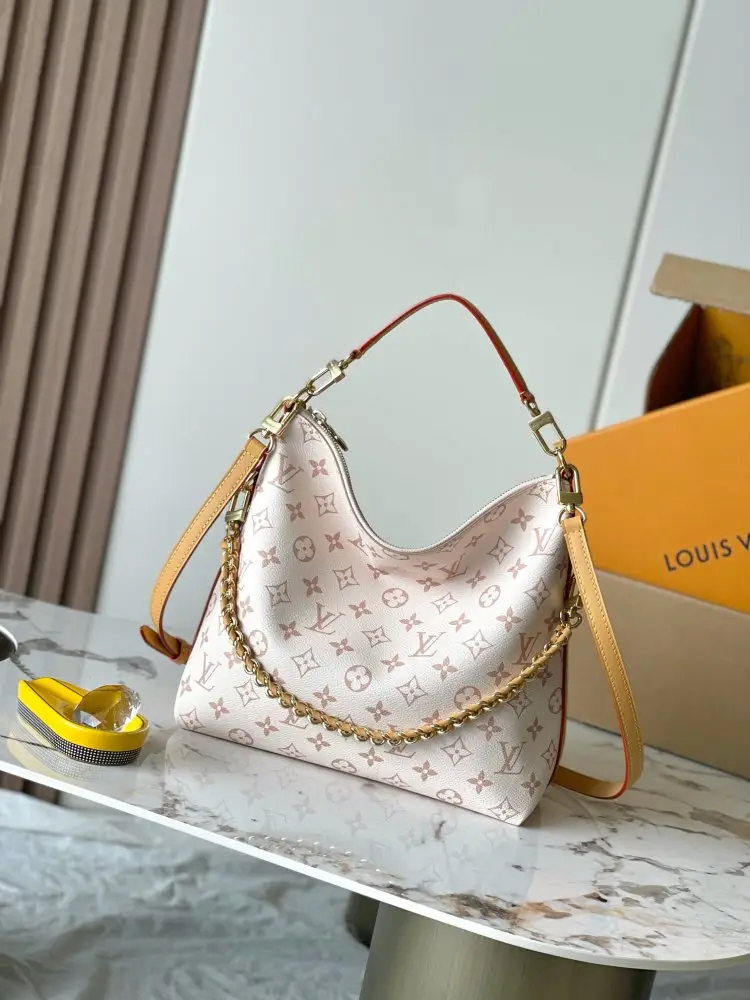 Louis Vuitton — Сумка мессенджер на плечо Multipass 30 см
