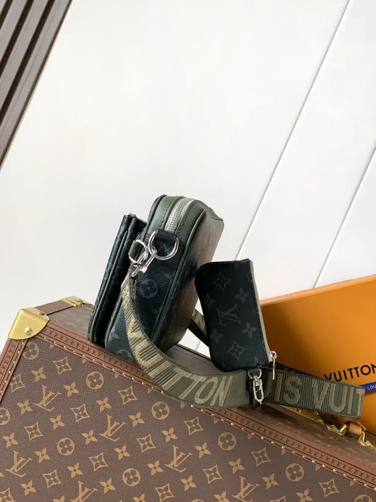 Louis Vuitton Сумка мессенджер Trio 25 см — Фото 2
