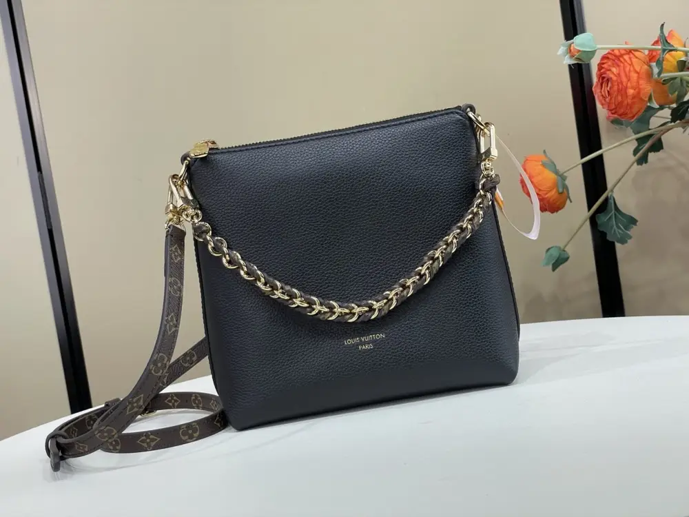 Louis Vuitton — A bag Multipass 17 cm