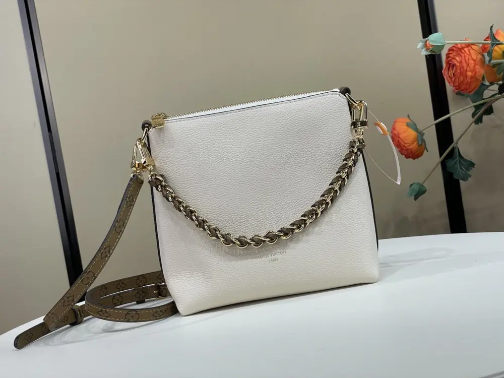 Louis Vuitton — A bag Multipass 17 cm