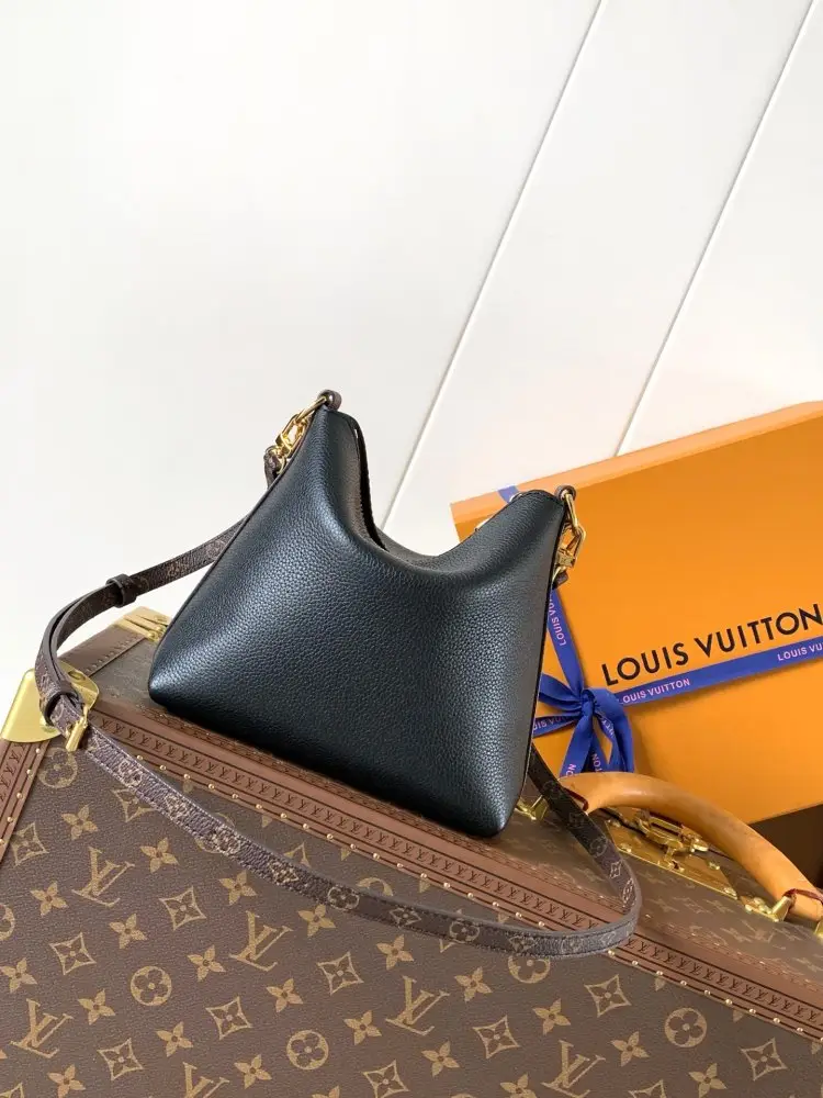 Louis Vuitton A bag Multipass 17 cm — Photo 3