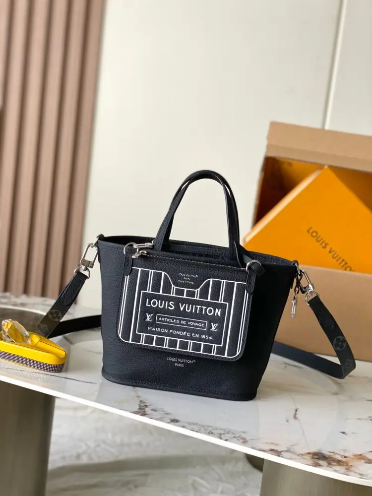 Louis Vuitton — Сумка Neverfull Bandouliere Inside Out BB
